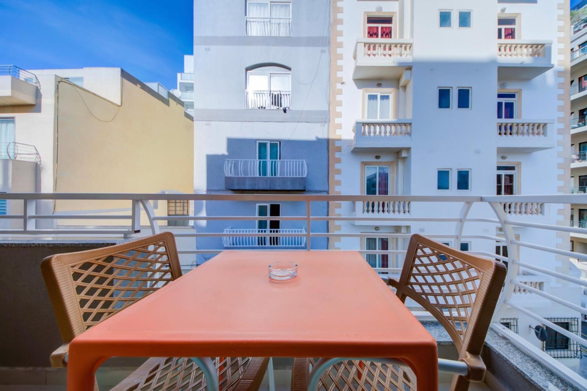 Stylish 2Br Apt With Balconies In St Julians, Paceville - Apt 6 By Vaganza Saint Julian's Eksteriør billede