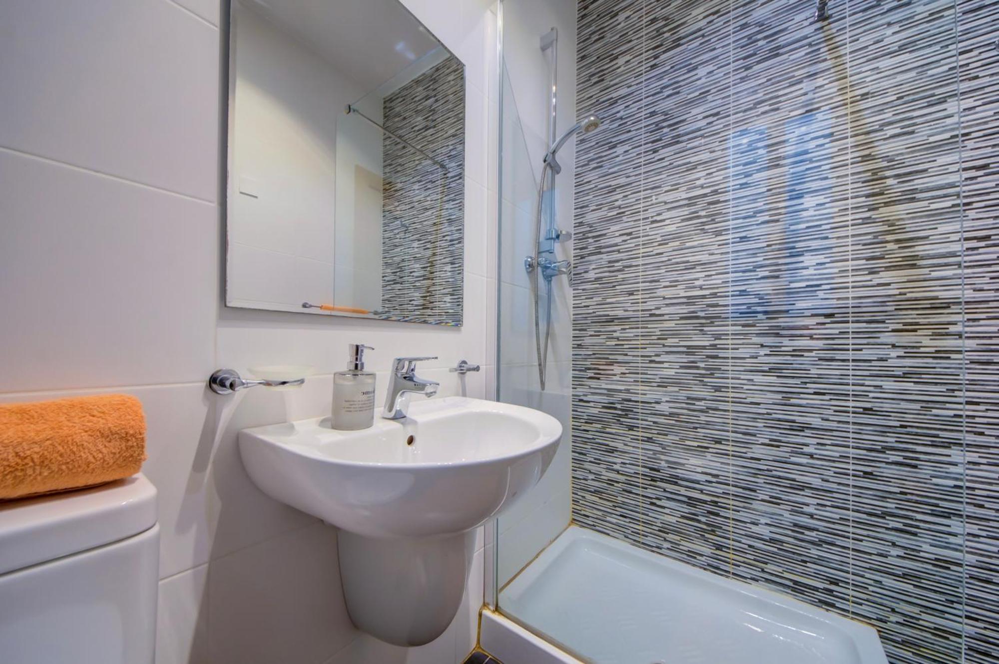 Stylish 2Br Apt With Balconies In St Julians, Paceville - Apt 6 By Vaganza Saint Julian's Eksteriør billede
