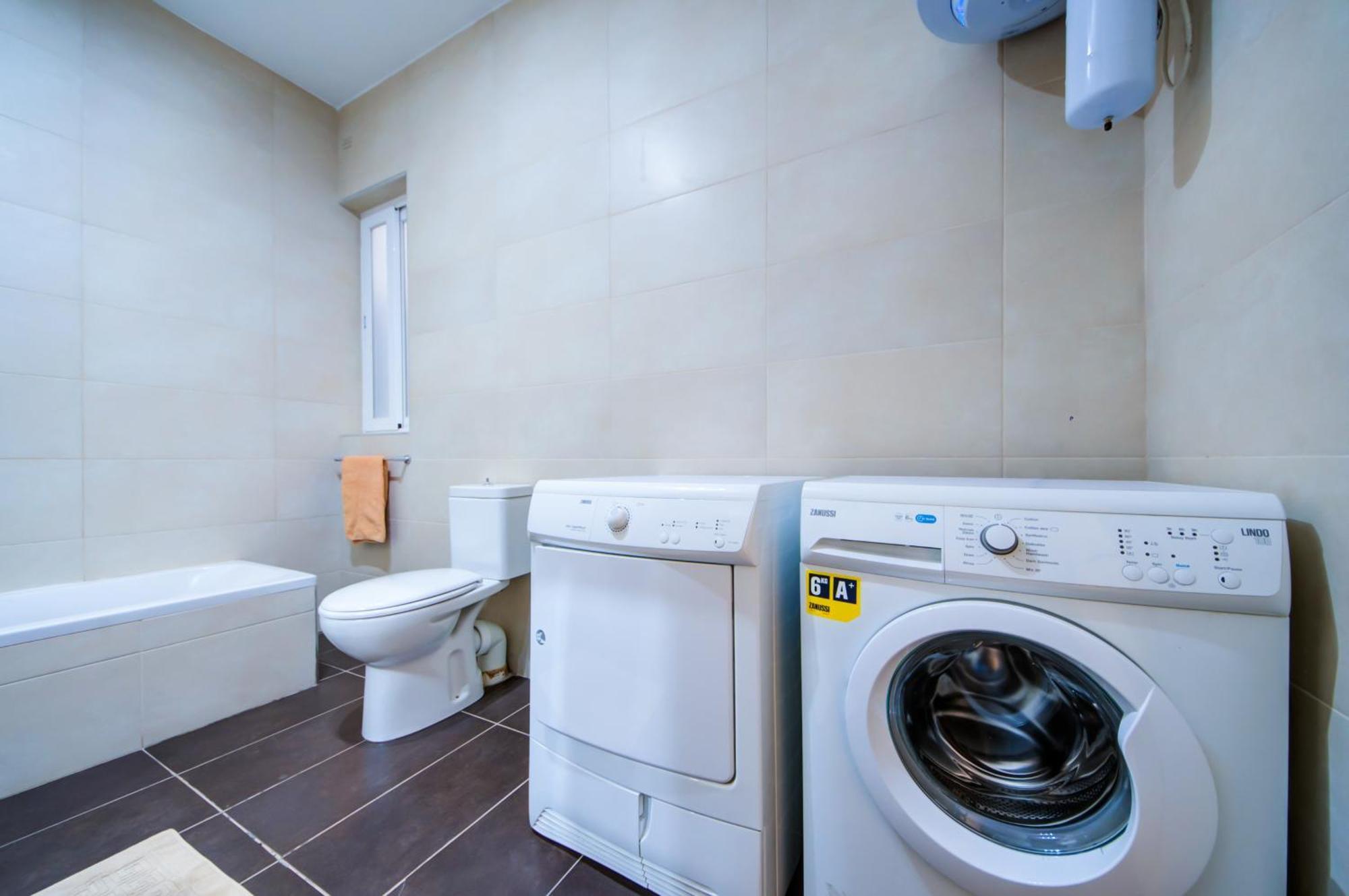 Stylish 2Br Apt With Balconies In St Julians, Paceville - Apt 6 By Vaganza Saint Julian's Eksteriør billede