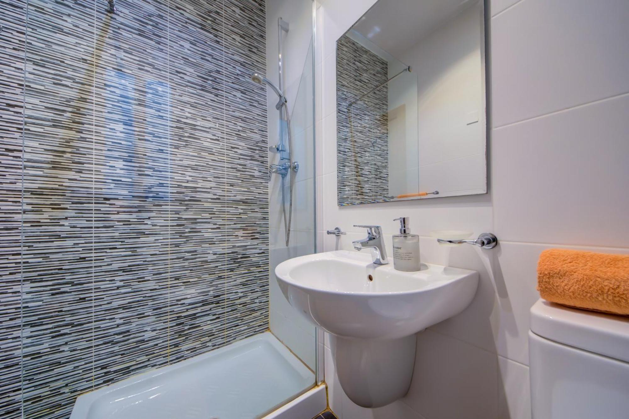 Stylish 2Br Apt With Balconies In St Julians, Paceville - Apt 6 By Vaganza Saint Julian's Eksteriør billede