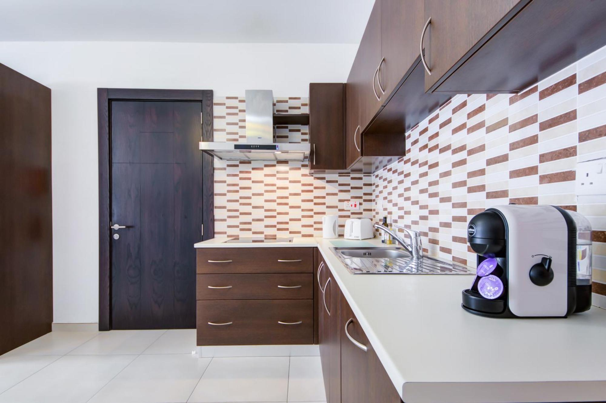 Stylish 2Br Apt With Balconies In St Julians, Paceville - Apt 6 By Vaganza Saint Julian's Eksteriør billede