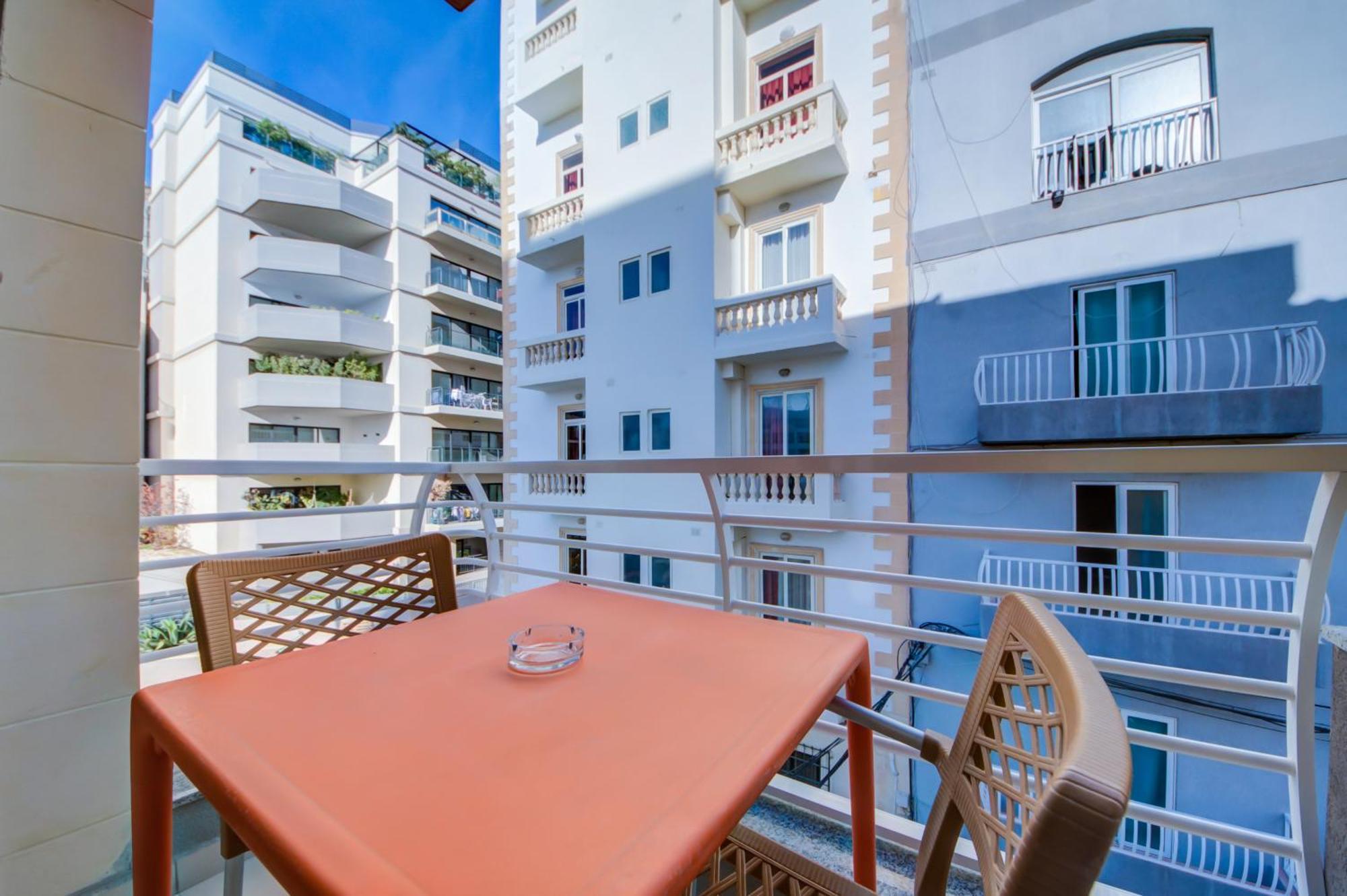 Stylish 2Br Apt With Balconies In St Julians, Paceville - Apt 6 By Vaganza Saint Julian's Eksteriør billede